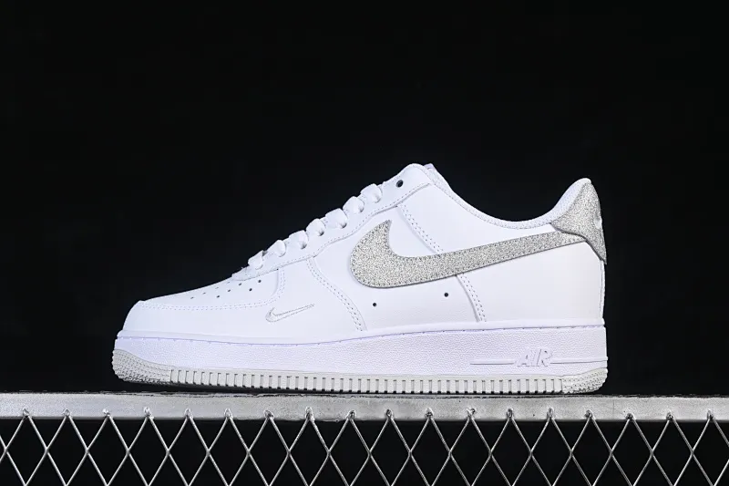 All categories Nk Air Force 1 Air Force series Nk Air Force 1 Low Air Force low top Nike Air Force 1'07 Low sequined hook Air Force 1 low top casual sneakers ZH0316-156